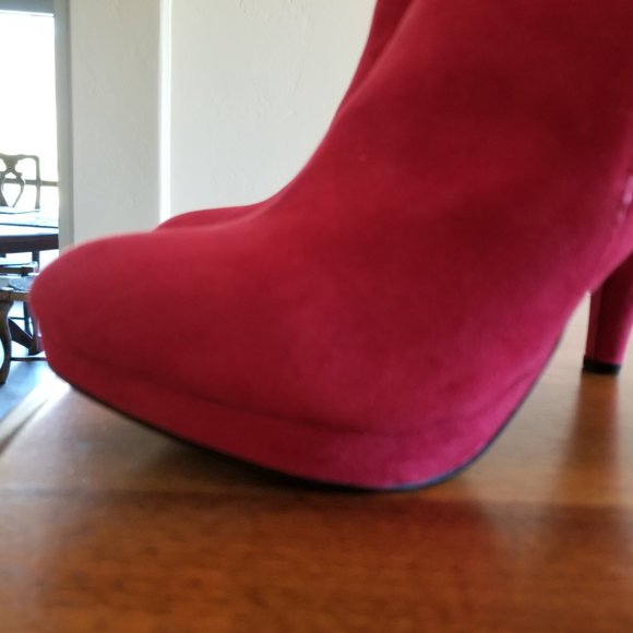 Diba Red Platform Ankle Boot * Never Worn * - Picture 12 of 13